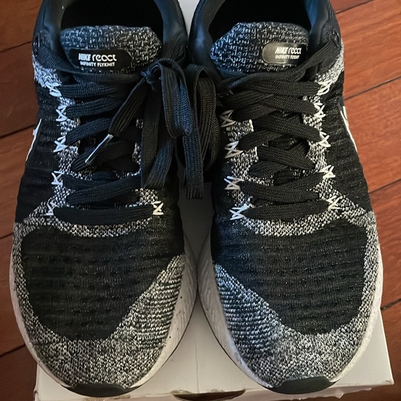 🚨SALE // Nike React Infinity 2 - Picture 3 of 9
